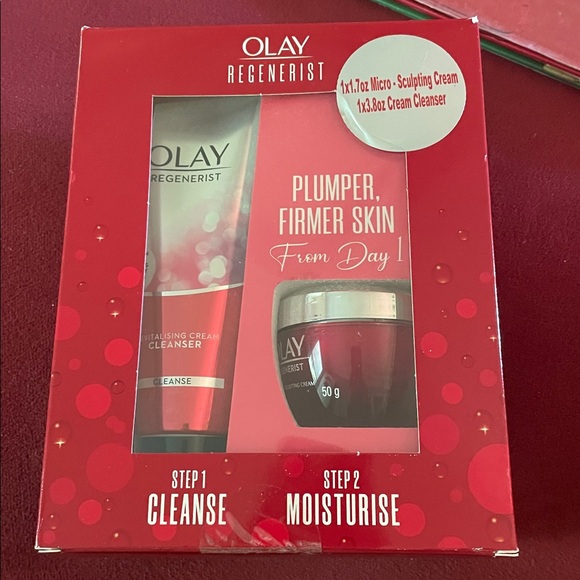 Olay Regenerist Facial Value Pack Duo - Picture 1 of 3
